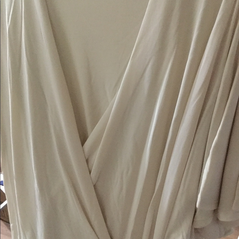 🆕Cream/Stone Short Flutter Sleeve Wrap Blouse Top - Picture 8 of 8